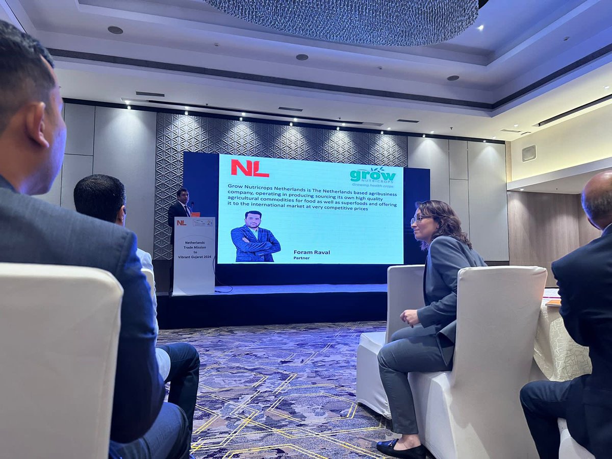 nutricrops's tweet photo. Grow Nutricrops Prestation at #NetworkingDinner organised by Netherlands Business support office yesterday. 

Had a detailed discussions on #Glutenfree products with various business deligates of food Industires.

#GrowNutricrops #NBSO #VibrentGujarat #10thGlobalSummit https://t.co/isEjiziaKp
