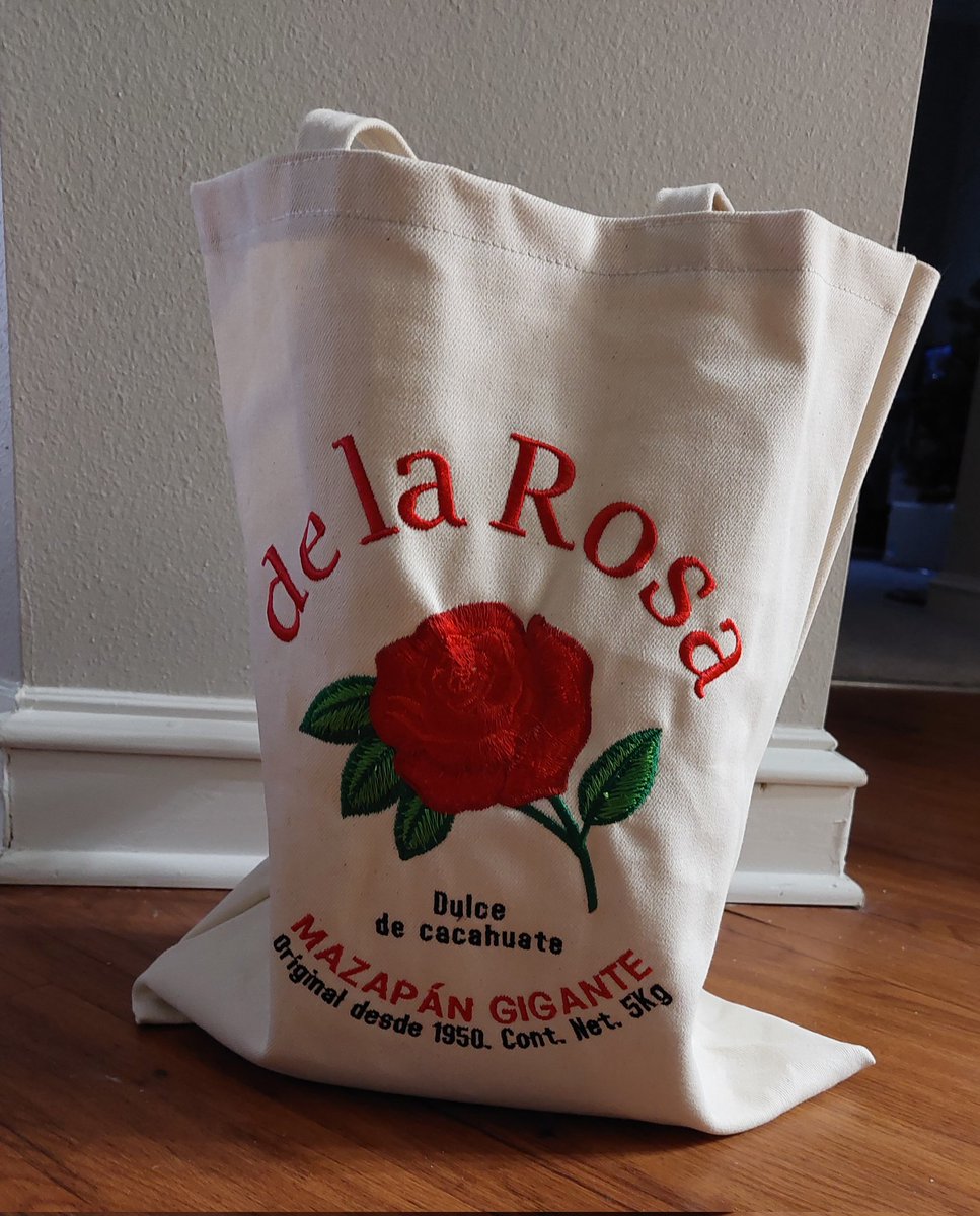 puesyanimodo's tweet photo. Mi tote de mazapán ✌🏽❤️🌹 https://t.co/CVdn0BWC92