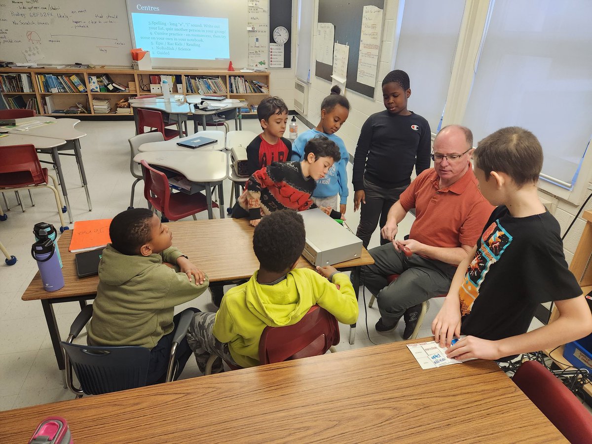 vmielkee's tweet photo. That moment when our Grade 4's from Mr. Mac's class learn what a VCR is.... and then have the opportunity to take it apart to see what's inside! #OCSBstem #DoYouFeelOldYet? @John23OCSB https://t.co/bHDKjTDkH6