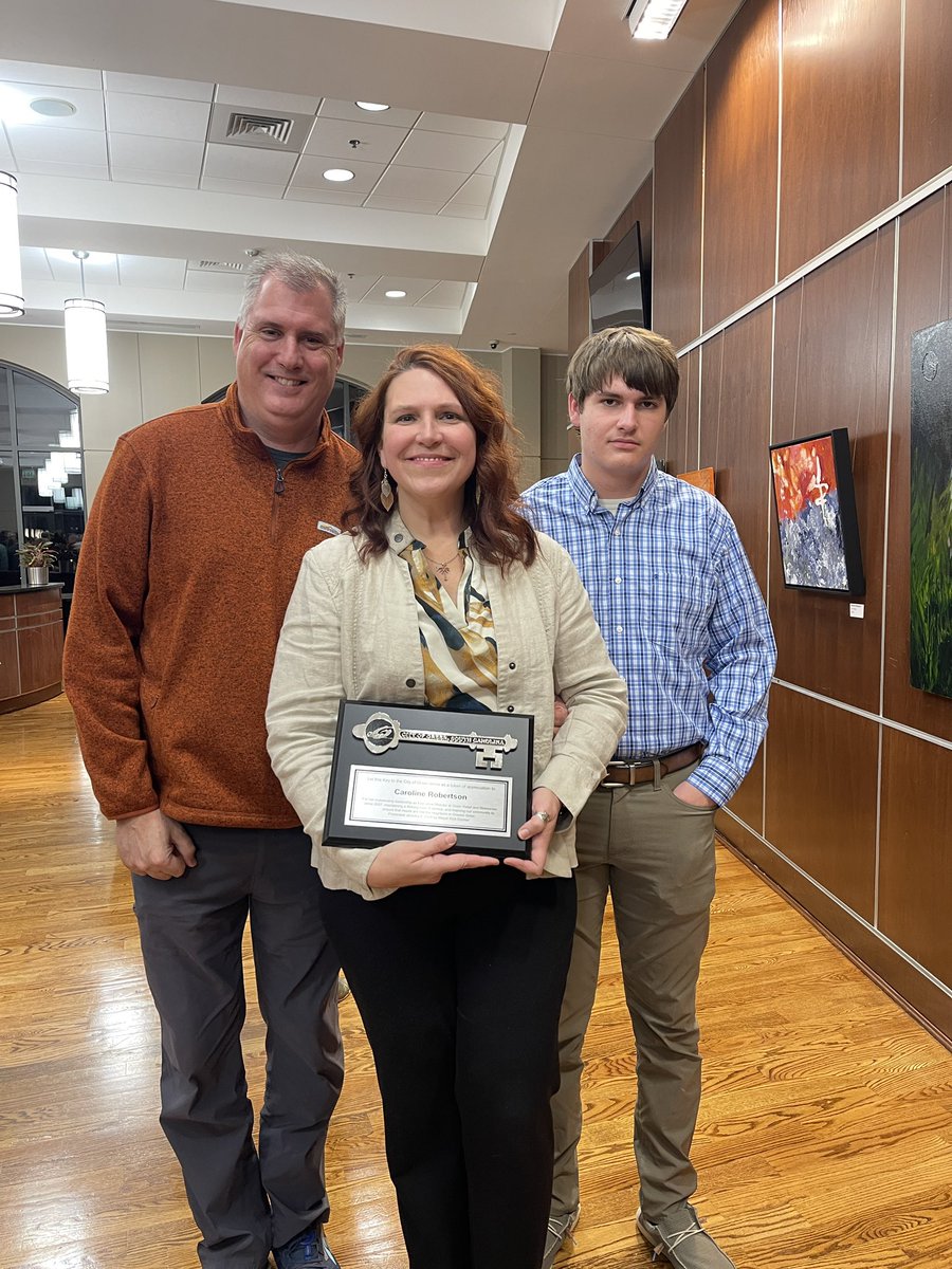 CTRTiger's tweet image. 🔑 Honored to receive the Key to the City of Greer last night! Grateful for the recognition and proud to work with the amazing team of staff, board, &amp;amp; volunteers at Greer Relief. Thank you, Mayor Rick Danner, and neighbors who supports our community efforts! 🌟
