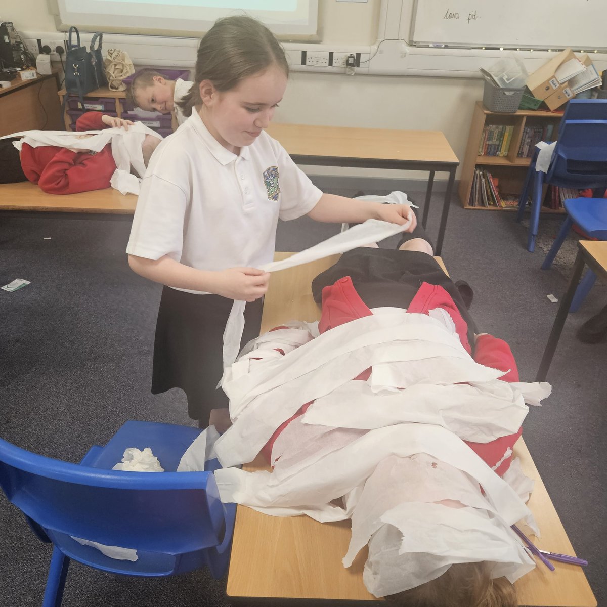 Class 2 tweet media