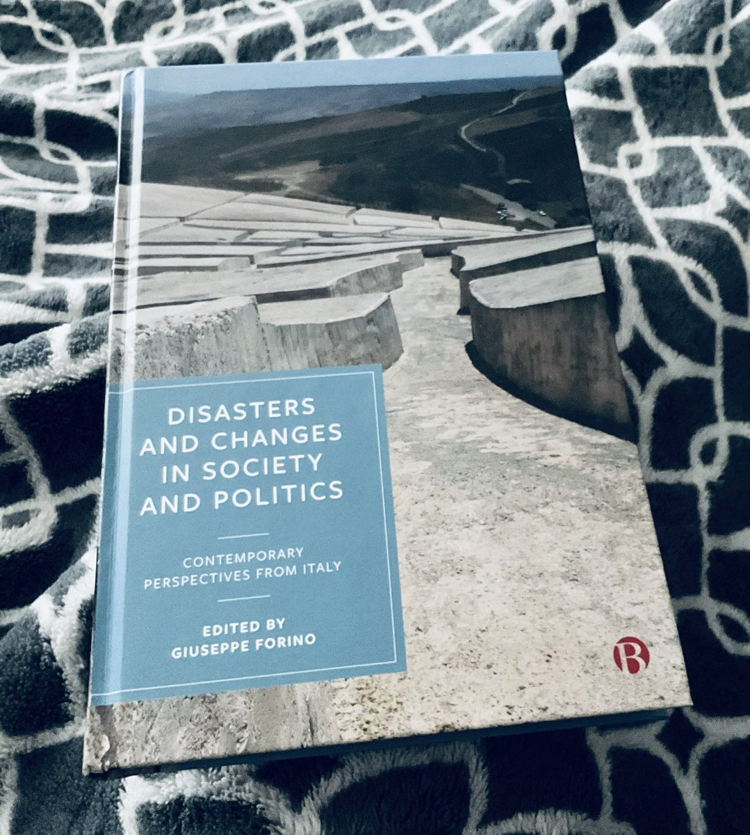 Prof. Lee Bosher (also on Bluesky) (@leebosher) on Twitter photo This arrived today. 👍
Thank you <a href="/G_leipheimer/">Giuseppe Forino</a> for editing this important book, and for inviting us to contribute to it. 👏
#disasters #society #politics #Italy 🇮🇹 This arrived today. 👍
Thank you <a href="/G_leipheimer/">Giuseppe Forino</a> for editing this important book, and for inviting us to contribute to it. 👏
#disasters #society #politics #Italy 🇮🇹