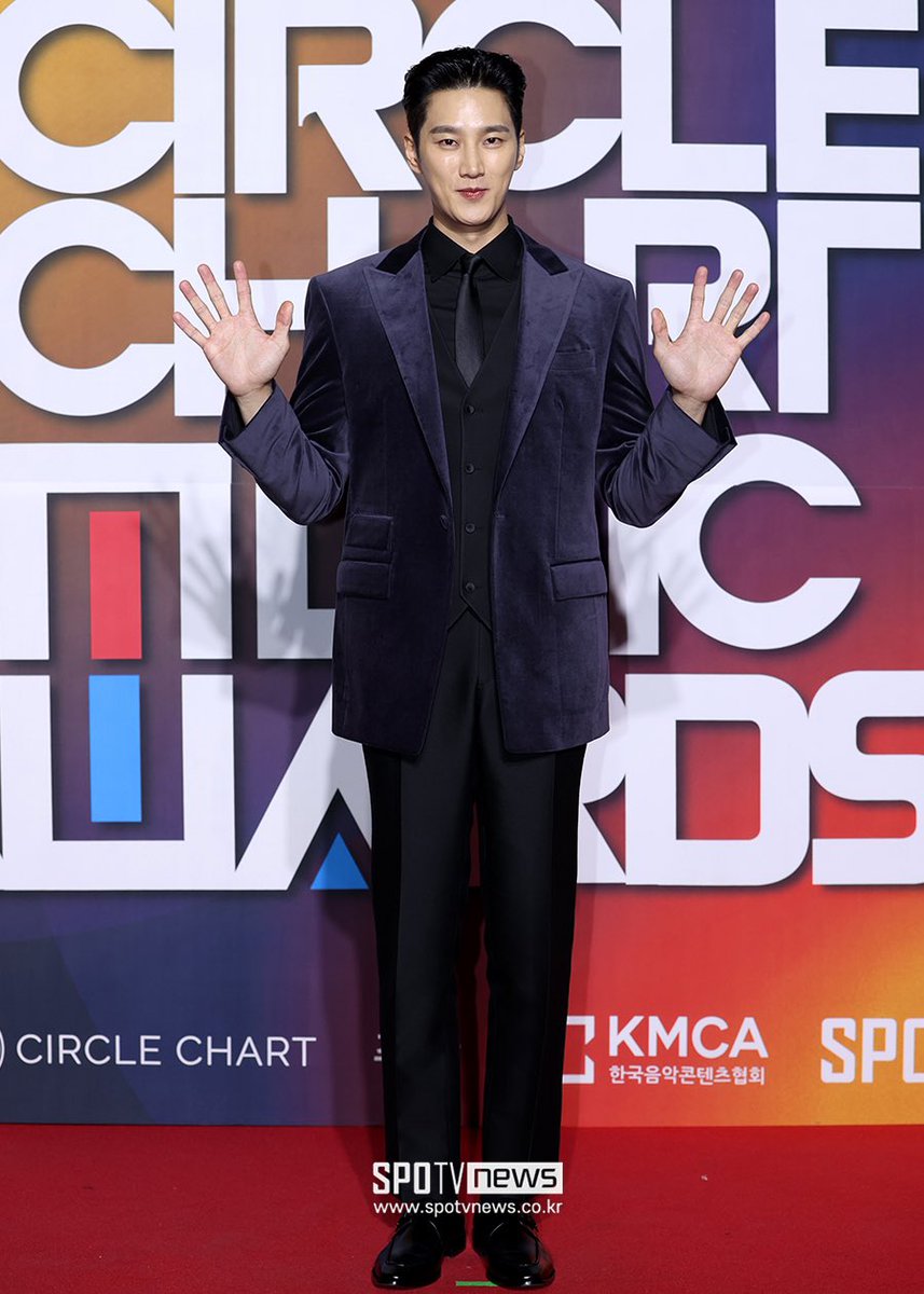 bohyunupdates's tweet image. #AhnBoHyun at 2023 Circle Chart Music Awards (CCMA).

#써클차트뮤직어워즈2023 #CCMA2023
#안보현 #アンボヒョン #安普贤 #อันโบฮยอน