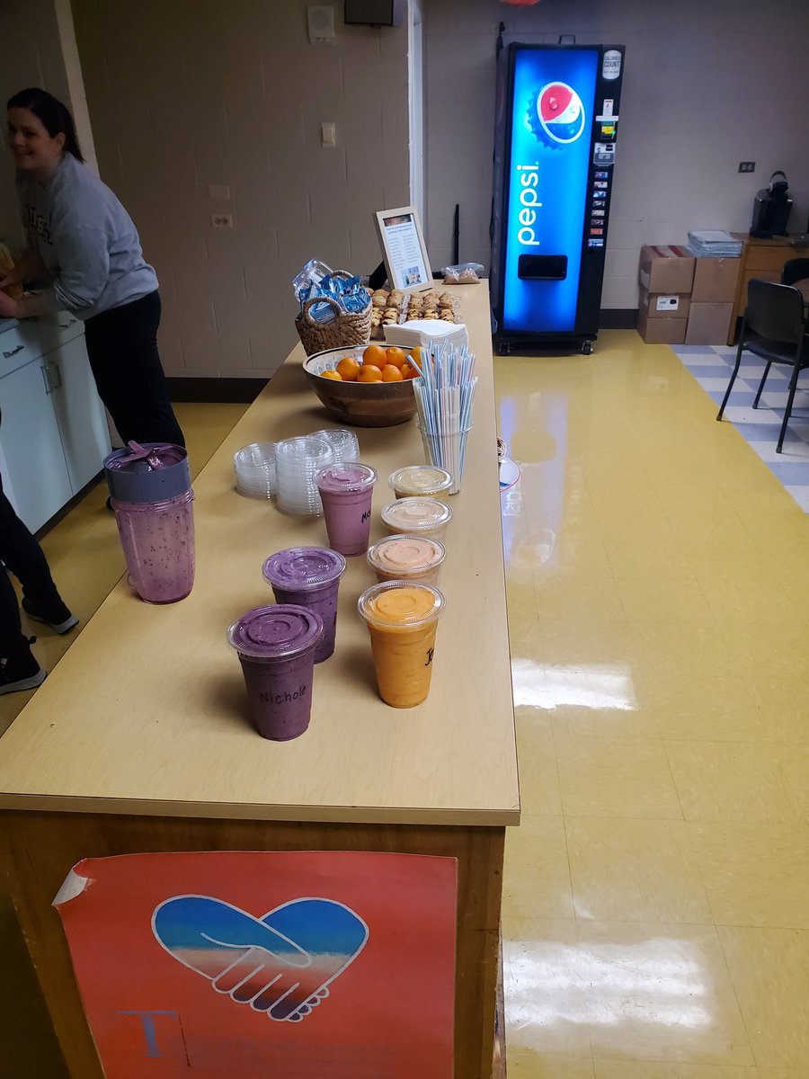 Thank you to our amazing PTA for providing homemade smoothies to our staff this morning! What a nice welcome back treat. #kingsley58 #dg58pride