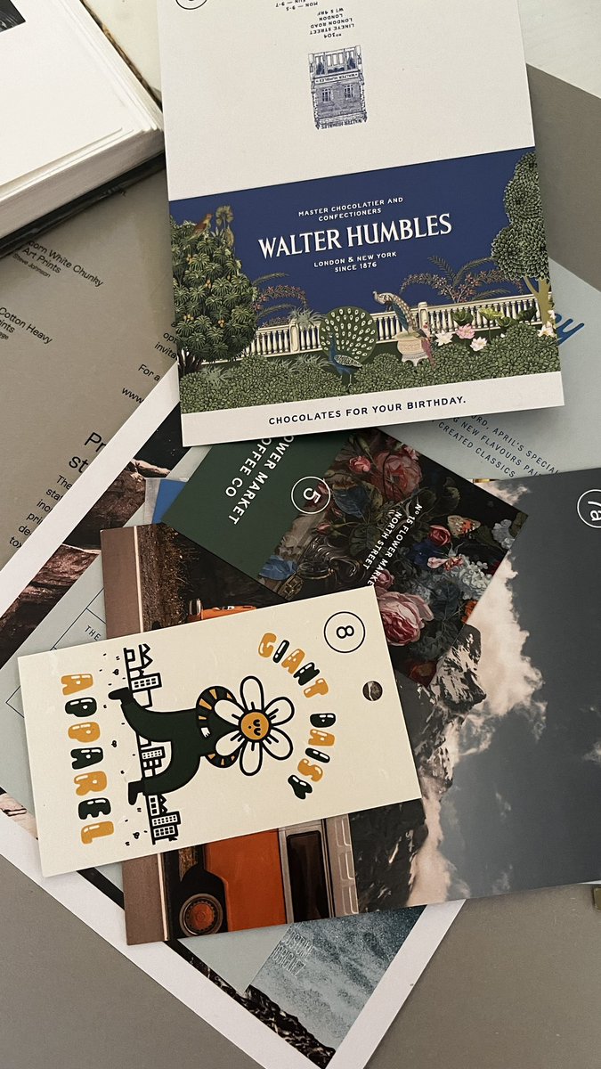 collecting all the paper samples🗞️
#bookproject #photobook #sketchbook