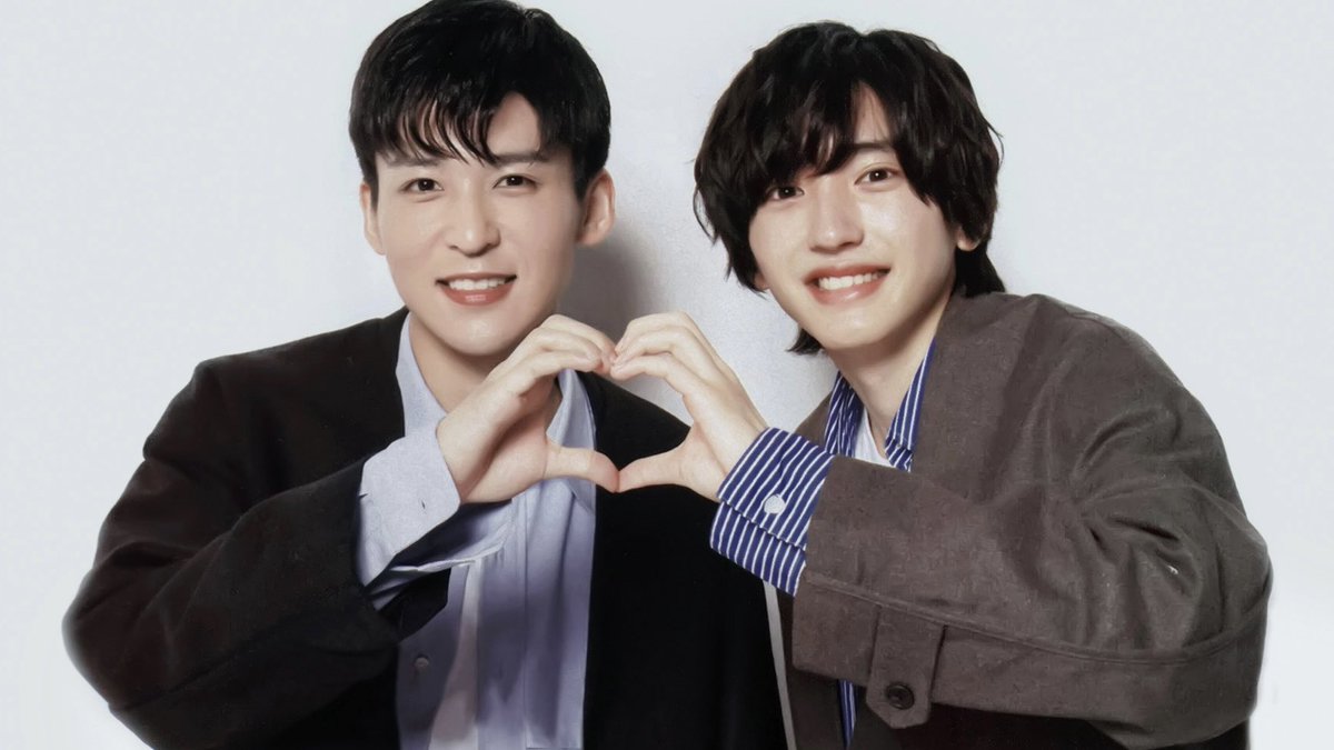 MEMEMICHI210327's tweet photo. 🖤めめみち表紙第五弾_写真⑩ 💗

#目黒蓮 #道枝駿佑 
#めめみち雑誌お祭り
#めめみち 消えた初恋続編希望
#메구로렌 #미치에다슌스케
#메메밋치 #사라진첫사랑
#meguroren #michiedashunsuke
#mylovemixup #mememichi #idaaoki https://t.co/MPvolGeY4S