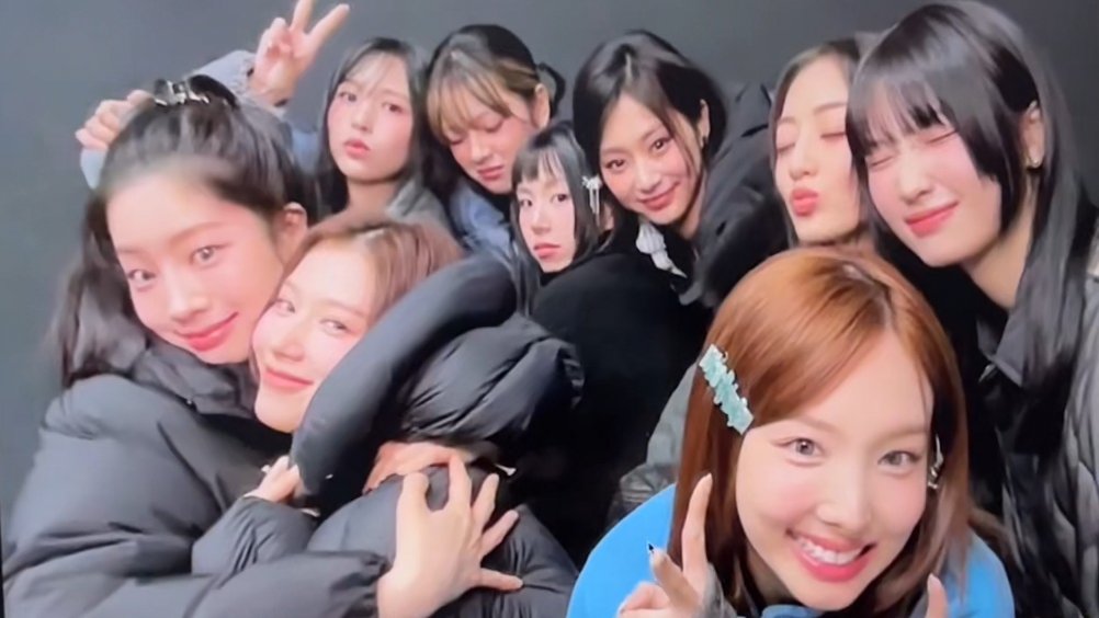 godmitzu's tweet photo. 9WICE IS THE CUTEST FAMILY 🥺 https://t.co/GeKOmY6xig