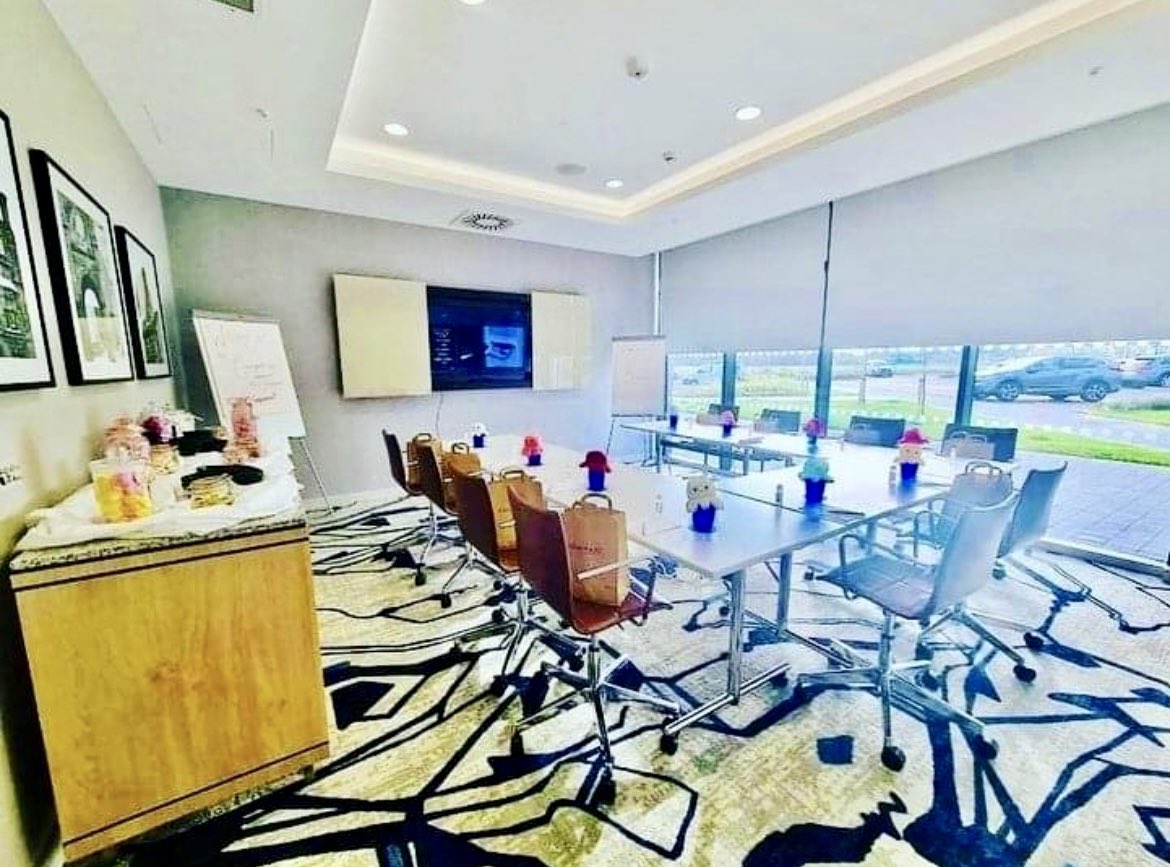 Courtyard by Marriott Keele Staffordshire tweet media