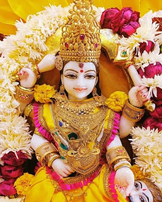 baglamukhipuja's tweet photo. माँ बगलामुखी की उपासना से शत्रुओं का स्तम्भन होता है तथा जातक का जीवन निष्कंटक हो जाता है। https://t.co/PcRkKiNKpD