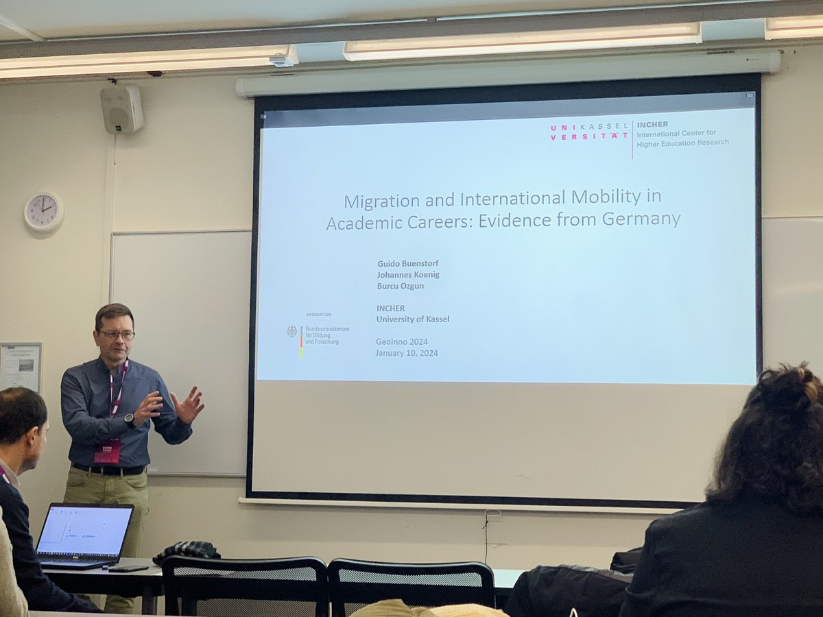 <a href="/uni_kassel/">Universität Kassel</a> team at #geoinno2024 ✨-  Second session of SS18 International Students and Innovation started with Guido Buenstorf’s presentation on “Migration and International Mobility in Academic Careers” #geoinno