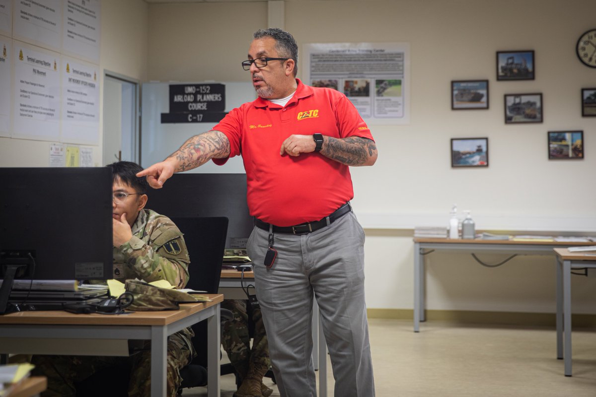 7thATC's tweet photo. @USArmy #Soldiers assigned to various units conducted the Joint Aircraft Load Planning Course at the Combined Arms Training Center (CATC) in #Vilseck #Germany, Jan. 10.
πΈ Spc. Adrian Greenwood
#StrongerTogether #TrainToWin #BeAllYouCanBe #ReadinessFirst https://t.co/UIFViSjiav