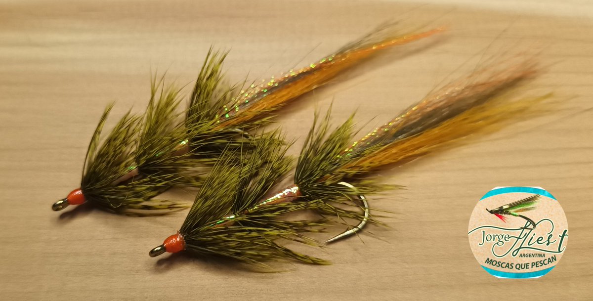 Fly fishing Patagonia🎣🎣🎣
Moscas para nuestros rios y lagos 
Moscas artesanales👌👌👌
