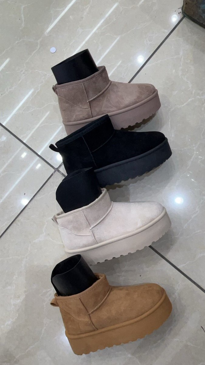 A1001 Boots sold by Tout Pour Toi, now available at 1MODA!
1moda.eu/a1001-667628.h…

#fashion #footwear #stylish #ToutPourToi #1MODA #womensfashion #shopnow #fashionwholesale #bootseason #b2b #wholesale #suede #newboots #boots #women