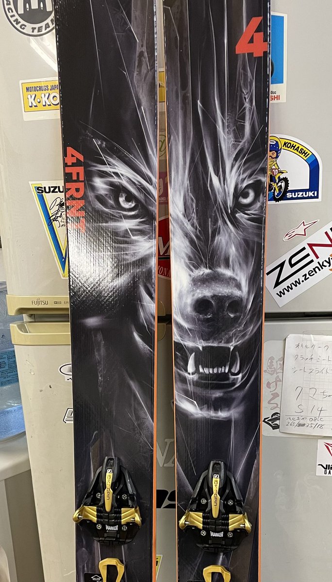 k2719735865's tweet photo. 今シーズン用のNewSki投入！
#八甲田
#powderSki
#八甲田チームオレンジ
#4frnt
#八甲田ロープウェイ
#FreeSki https://t.co/BEAgB8uxPJ
