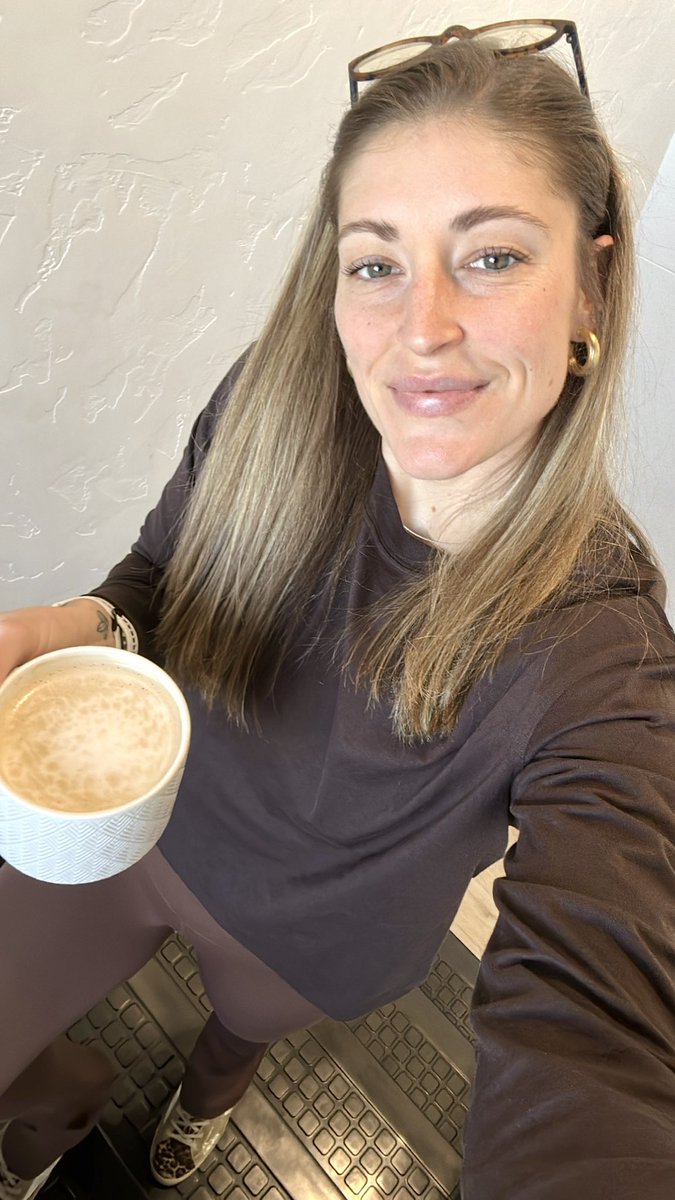 gm ☕️ 

first cup of the day ⬇️