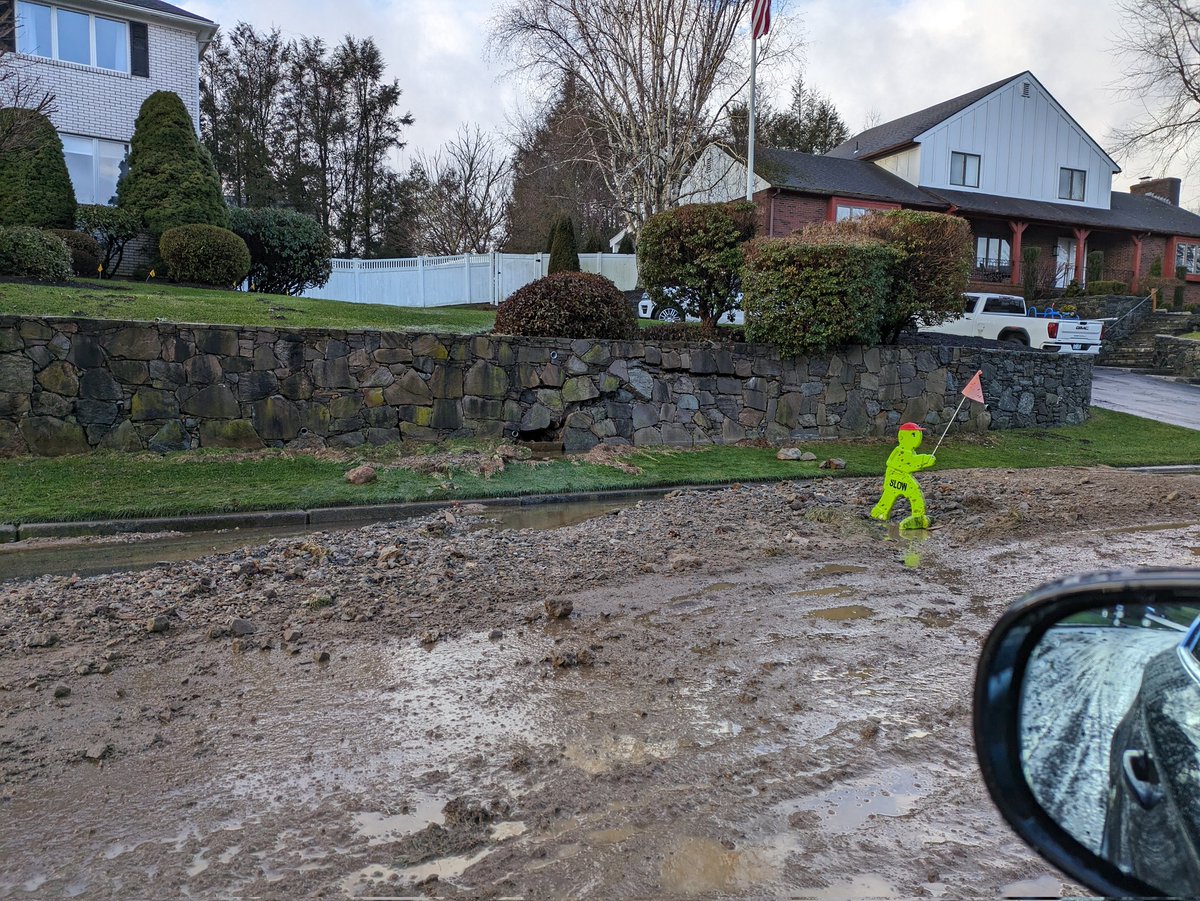 January 10, 2024. Wall washout, west Cranston RI #wx <a href="/WX1BOX/">SNE Amateur Radio Skywarn</a> <a href="/NWSBoston/">NWS Boston</a> #spotterID_13397