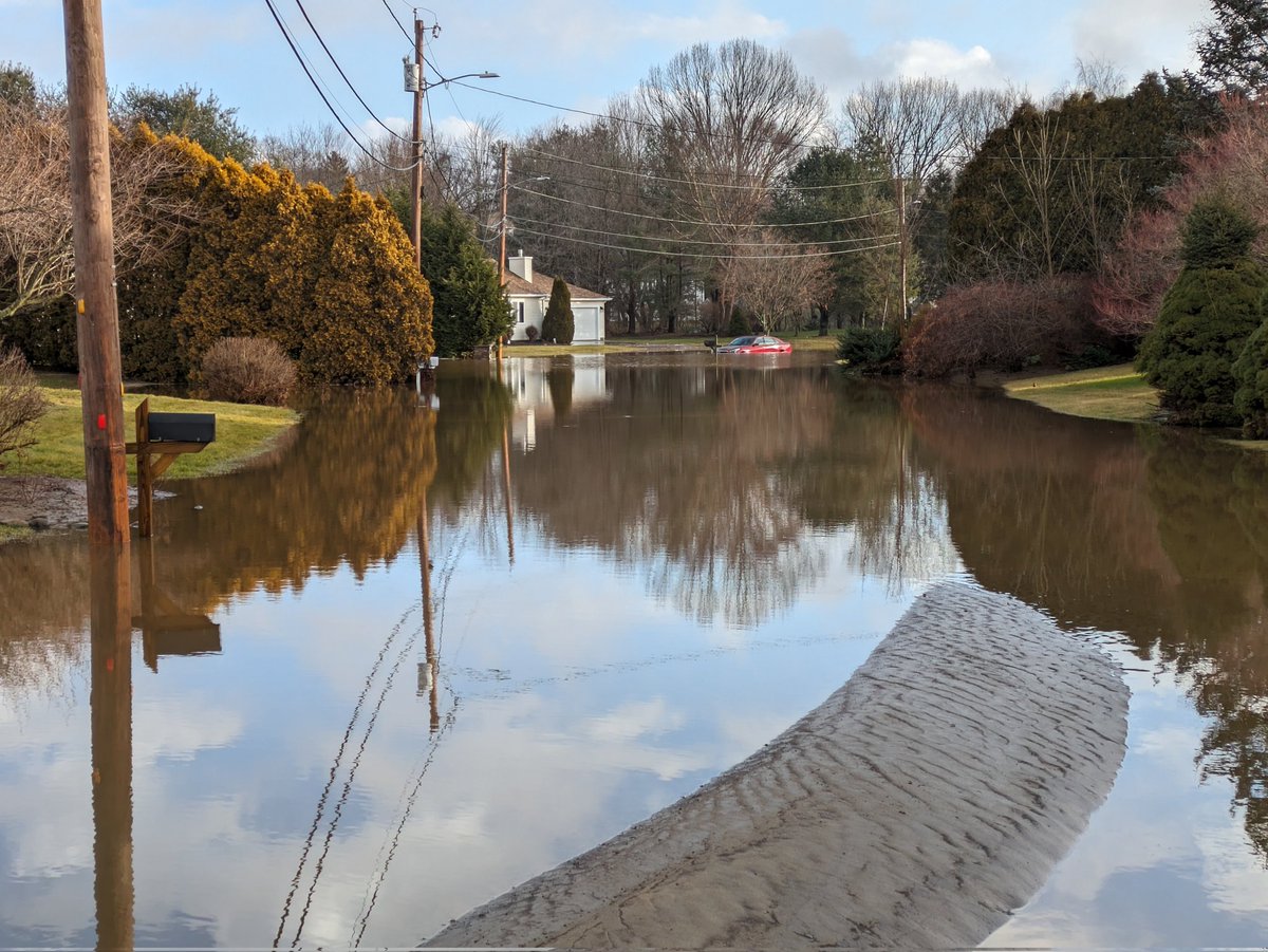 January 10, 2024. Car was washed out of driveway into street, west Cranston RI #wx <a href="/WX1BOX/">SNE Amateur Radio Skywarn</a> <a href="/NWSBoston/">NWS Boston</a> #spotterID_13397