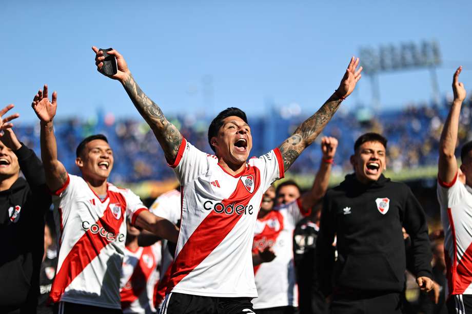 Ramonista_'s tweet photo. Enzo Pérez se fue de River habiendo ganado en su último año la Liga Profesional, el Trofeo de Campeones y los dos Superclasicos, en el Monumental y en la Bombonera. https://t.co/AekVqmuTD2