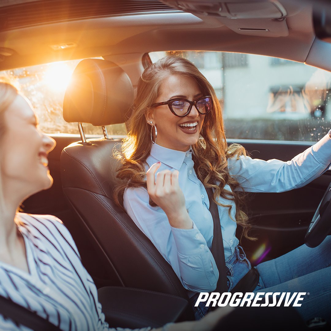 progressive's tweet image. Good #music makes for a great ride 👍 🚙 🎶 Here are a few pointers for #teendrivers so they can sing along while staying safe on the road. 

Pgrs.in/Loud_Music_X