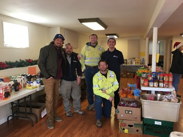 Cemex_USA's tweet photo. Cemex was very busy this #holiday season! Teams from across the country volunteered to help uplift those in need. We look forward to continuing our #commitment to the #communities we live and work in throughout 2024! https://t.co/l5QPJx4Fd1