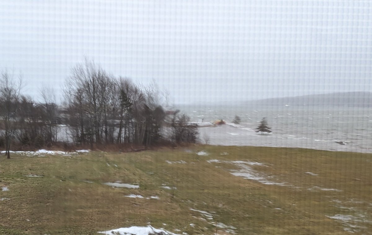 hobbit_sg's tweet photo. Storm surge has completely swallowed a dog park in Rockland! For comparison is a picture of a normal day. @WMTWTV https://t.co/QSycJ4mczC