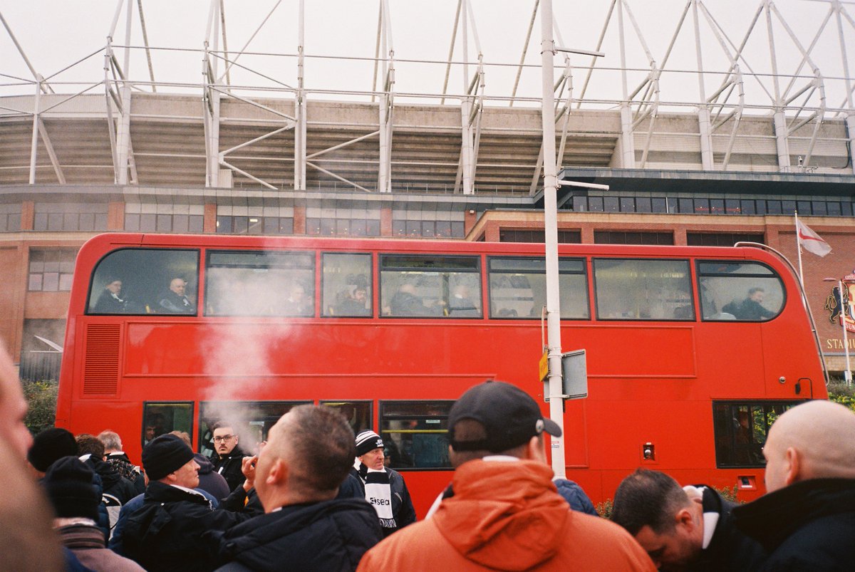 NUFC's tweet photo. Derby Day Delight - captured on film! 😍🎞️

📸 George Dixon/FloodlightsOn

🧵 https://t.co/ZRA4AJONyX