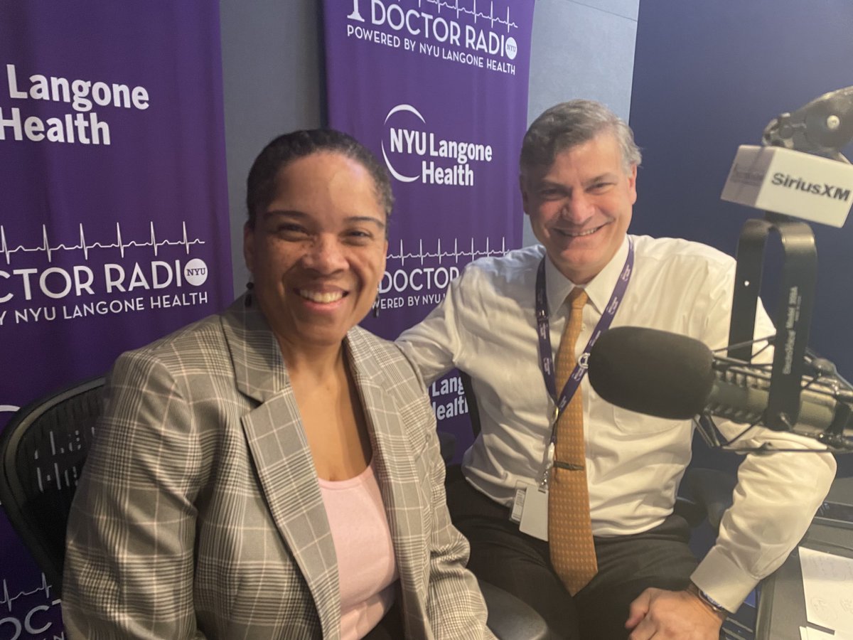 NYUDocs's tweet photo. Medical Grand Rounds is LIVE! ⁦@MarkPochapin⁩ is talking #kidneyhealthequity with @DrDeidraCrews @jhopkinsneph ⁦@JHhealthequity⁩ 877-698-3627 https://t.co/30GtS8QQGb