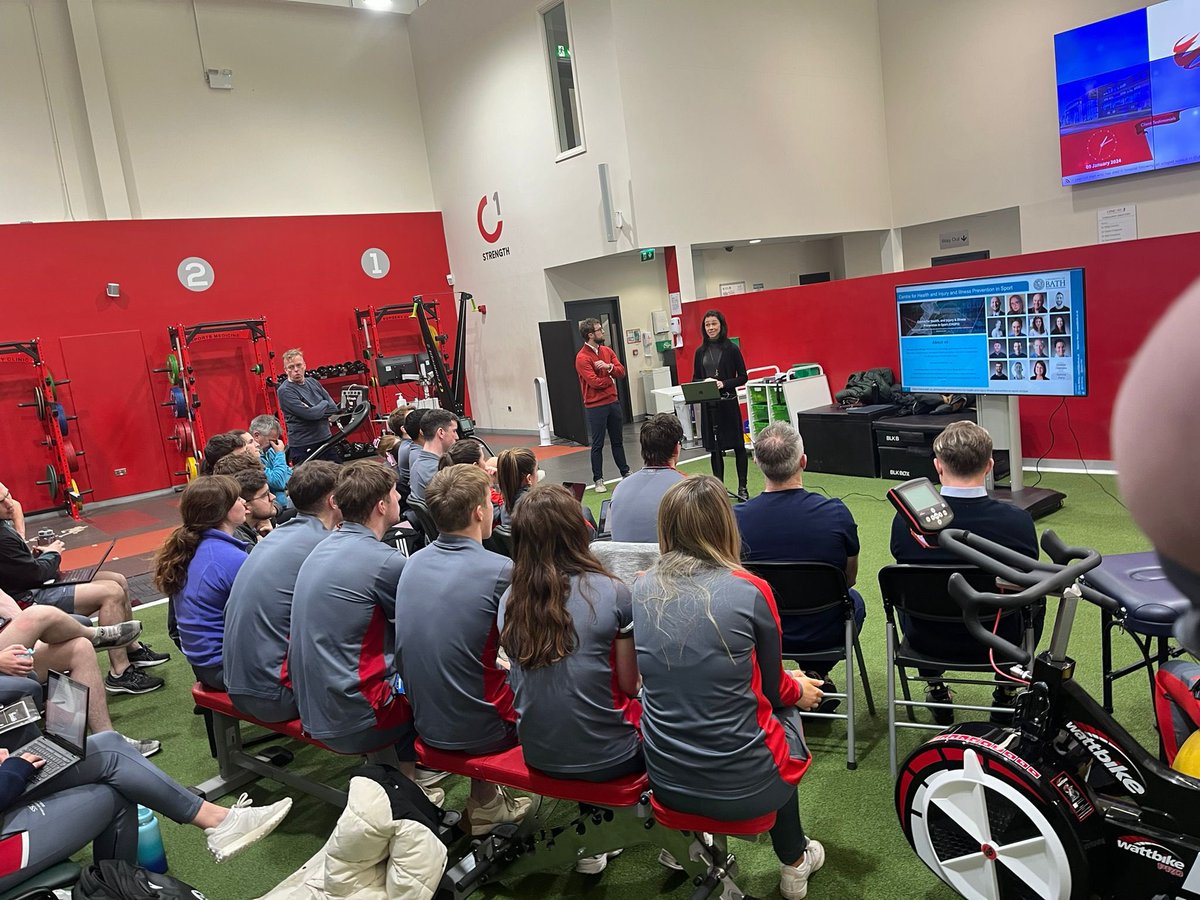 Big thank you to @colmfuller for inviting myself and @Dr_CMcKay to the @SSCSantry yesterday to discuss the ongoing work in @CHi2PSBath @UKCCIIS around injury prevention in sport. Great to see some familiar faces @DavidMcCrea93 #sportsmedicine #injuryprevention