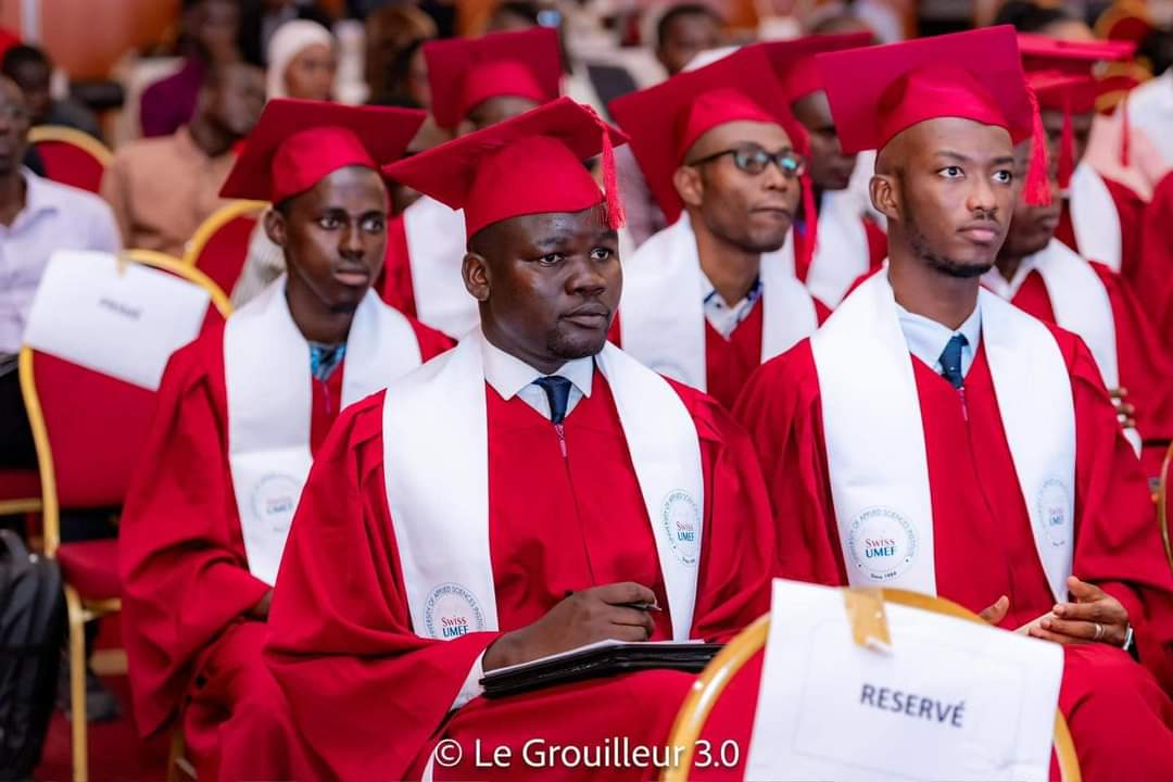 AttoubreGnamien's tweet photo. Ce mardi 9 janvier 2024 j'ai eu l'honneur de participer à la graduation du Master Exécutif en Leadership et Management obtenu à Swiss UMEF UNIVERSITY. C'était en marge de la rentrée solennelle du @cepthinktank. Ce Master était axé sur Leadership,  Management et la géopolitique. https://t.co/qn2UgP2UYL