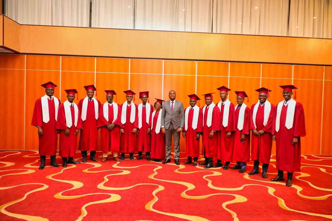 AttoubreGnamien's tweet photo. Ce mardi 9 janvier 2024 j'ai eu l'honneur de participer à la graduation du Master Exécutif en Leadership et Management obtenu à Swiss UMEF UNIVERSITY. C'était en marge de la rentrée solennelle du @cepthinktank. Ce Master était axé sur Leadership,  Management et la géopolitique. https://t.co/qn2UgP2UYL