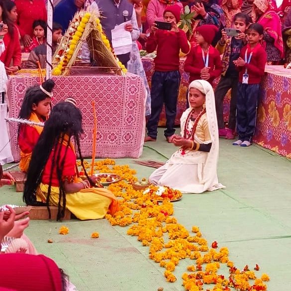 Monasahu2002's tweet photo. #विकसित भारत संकल्प यात्रा #के अंतर्गत तहसील कुरवाई के ग्राम पंचायत नगवासा  के ग्राम सांकरोद में *संकल्प पत्र,माय भारत वोलेंटियर व क्विज प्रतियोगिता* में जनसेवा मित्र टीम कुरवाई ने अपना पूर्ण योगदान दिया
@CMMadhyaPradesh @CMYIP_ @Connect_Lokesh @Iamanshulsaxena @AIGGPA https://t.co/8nDd1eg04P