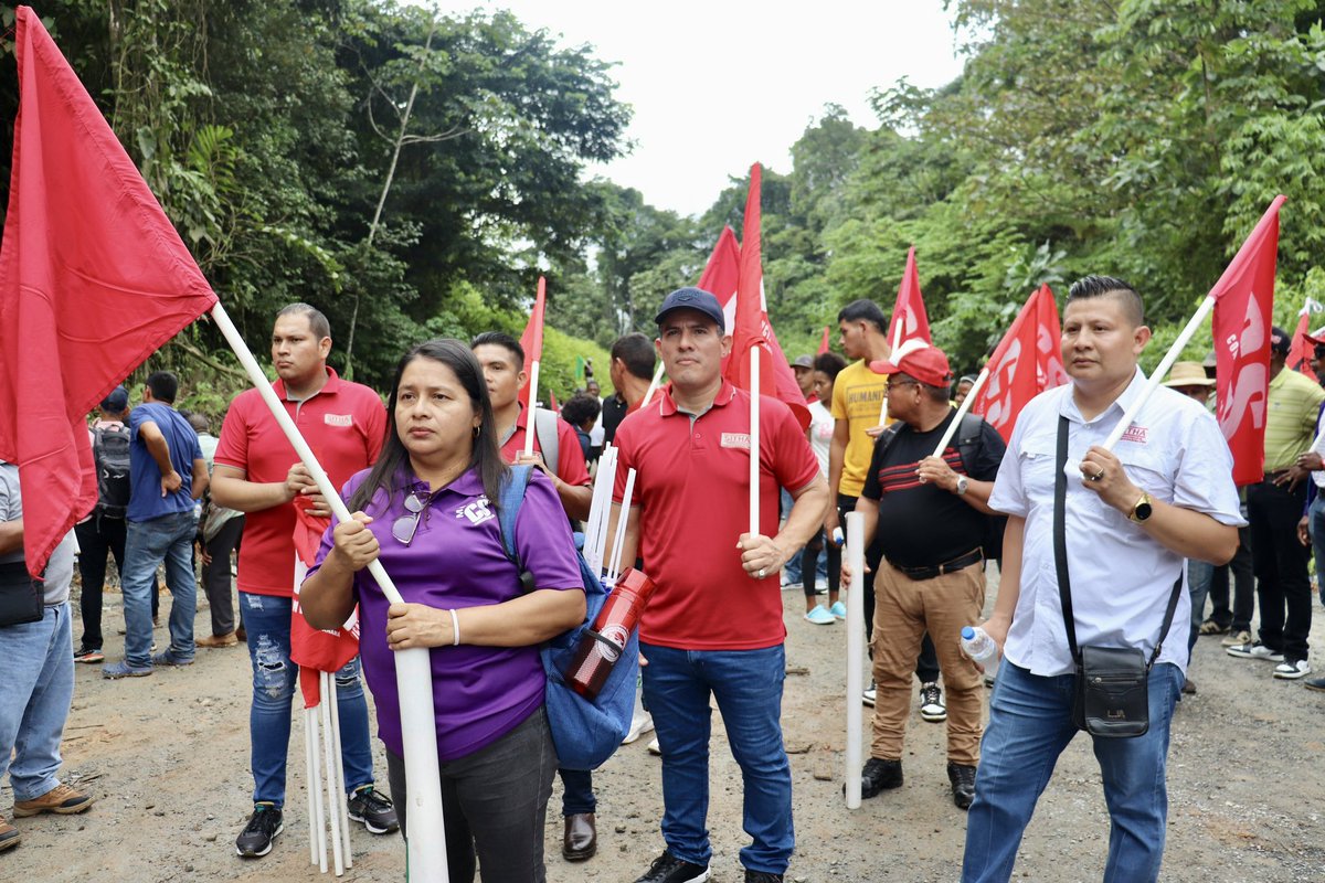 CS_Panama's tweet photo. Cierre simbólico de la Mina en
Donoso 📍 por Organizaciones sociales y populares, conmemorando los 60 años de la gesta patriótica del 9 de enero de 1964.
🚩Por un plan de cierre con participación del movimiento social, para una transición justa.🚩 https://t.co/tnycvtwRAt