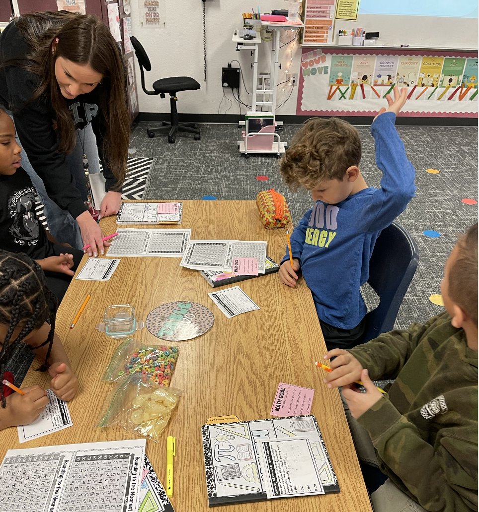 Our third grade students are meeting their math goals on their math problem solving progressions! YAY!#elliottachievers #fisdelevates