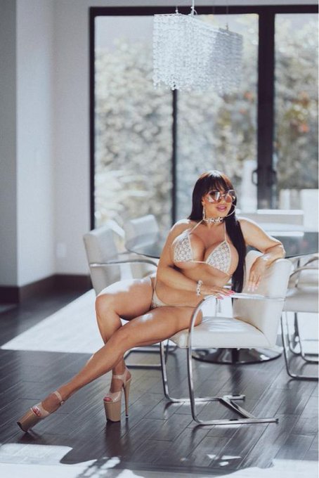 Can I be your whore crush Wednesday?  I&rsquo;m always willing!  https://t.co/pdjtJDqYO2 https://t.co/loMl<a href="/tag/throwbackthursday"class="tags"><span>#throwbackthursday</span></a>