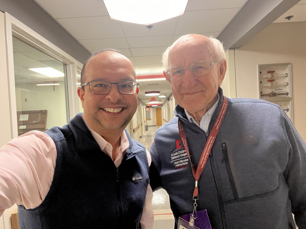 Starting a new year of Today’s Selfie with Awesome @StJude @StJudeResearch People with a legend, Dr. Robert Webster. Saying that his efforts have been instrumental in our understanding of infectious diseases and immunization against viruses would be a huge understatement.
