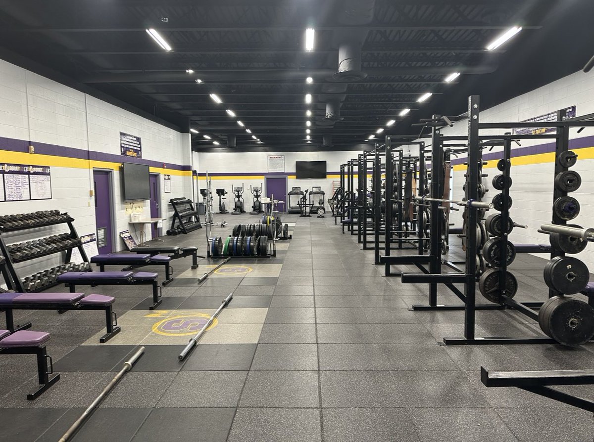 WarriorNtnFB's tweet photo. Have you seen our new weight room? This summer we upgraded weight rooms and doubled the amount of space for our student-athletes to workout! This is a tremendous resource for our Warriors and Warriorettes to reach their personal athletic and fitness goals. https://t.co/KPFNsLJ1e3