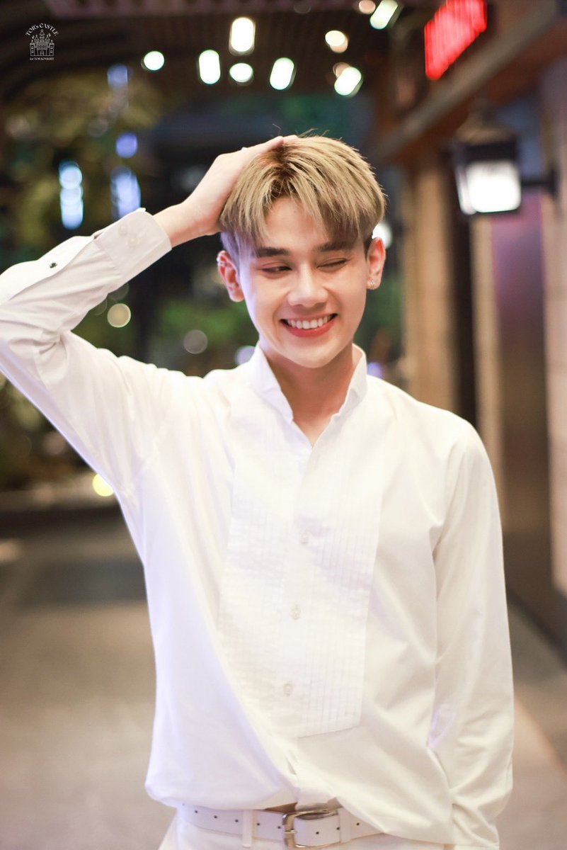 TORsCastle's tweet photo. พี่คงจะอยู่ไม่ได้แล้ว ถ้าไม่มีหนู คืนนี้คงนอนไม่ค่อยจะหลับ ~~ 🫶🏻✨

#torkomkrit #BFFxFlukeTor 
#วิตามินม่วงที่ฟลุ๊คต่อเลิฟ #BFF111SKIN #BFFBKK #เพื่อนสนิทสายบิวตี้ https://t.co/nIdKEzzpRd