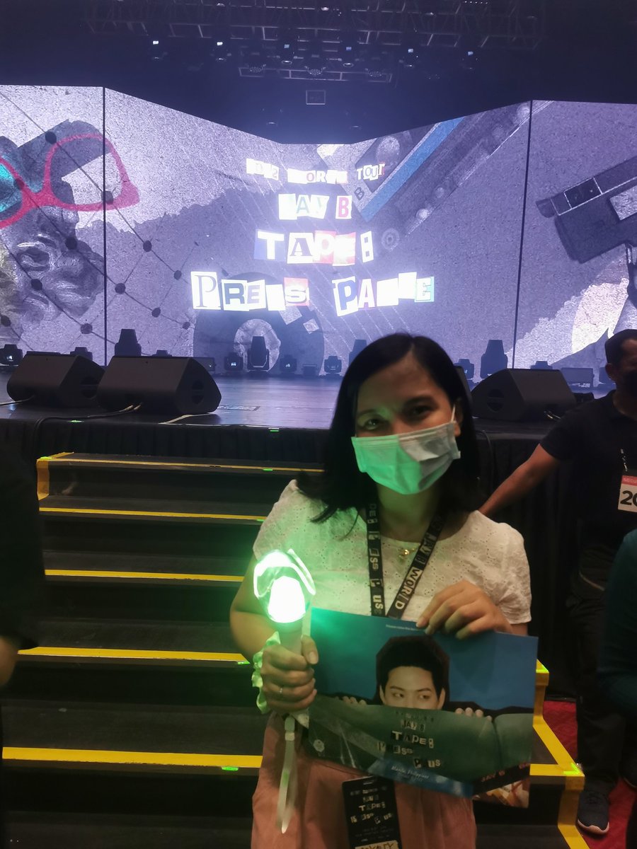 roaxx122's tweet photo. @SsoKimSsoKwak Ahgasae since 2014 ♥️ Team Airport na bigo. 😅 #TheOtherSideinMNL #GOT7
#MarkTuanInManila https://t.co/nQWYfFWZh3