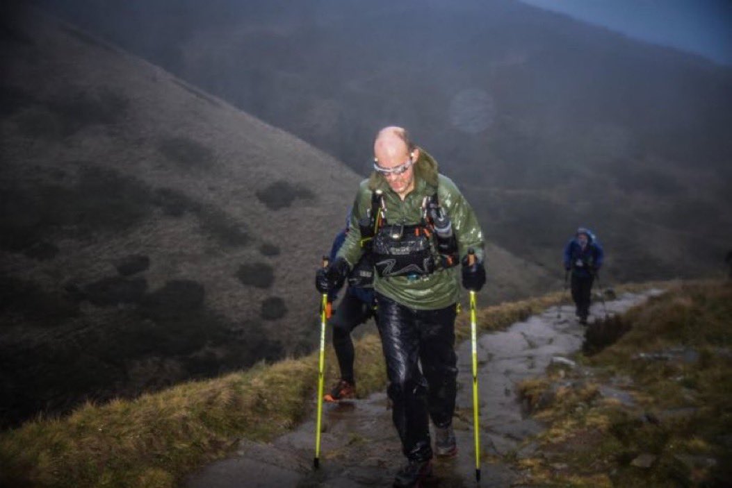 Runners On Trail tweet media