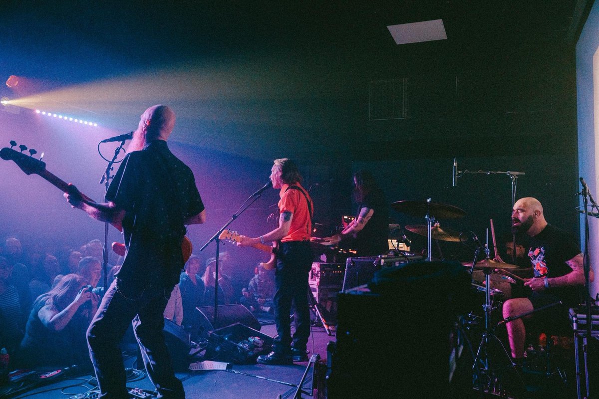 spacebanduk's tweet photo. Some snaps from our back to back sold out shows at Future Yard, Birkenhead in December🙌🏻
Plus boss support from local lads @headfeederband
📸 (lukedoesvisuals on instagram)
#space #spacetheband https://t.co/mLHEb9nqsJ