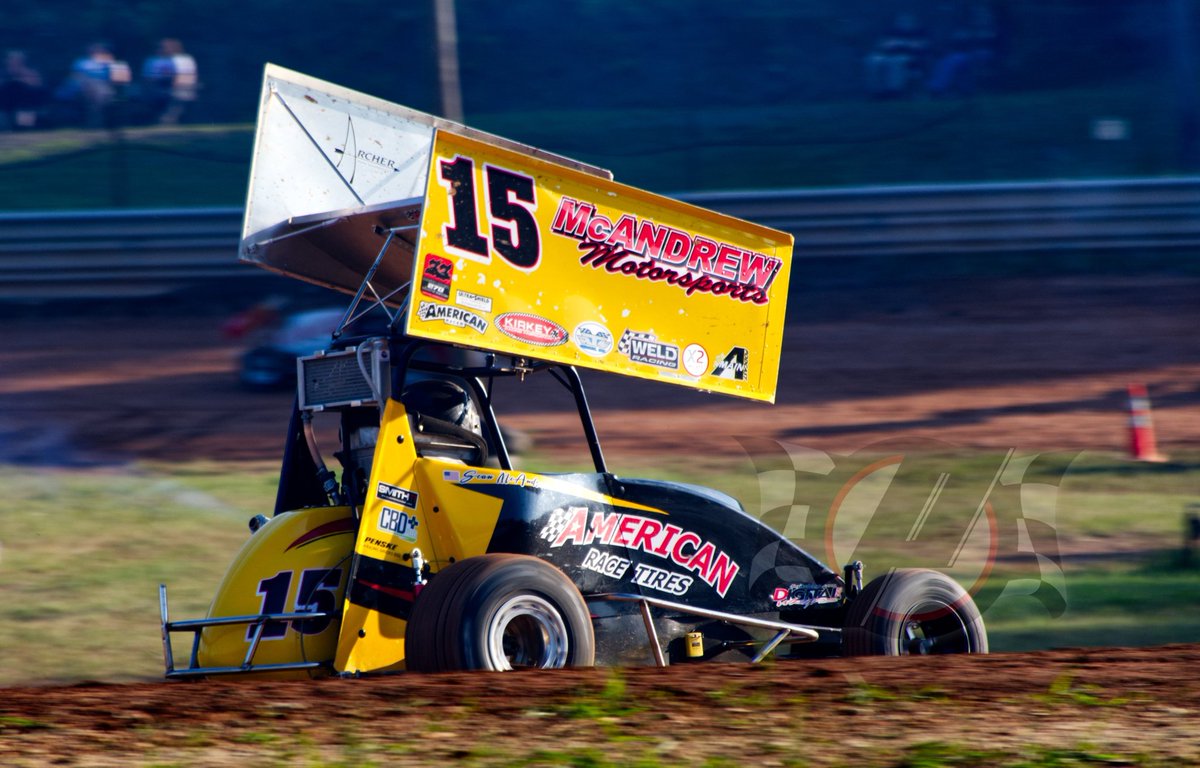 redtarget14's tweet photo. 📸Racing Photo of the Day📸

Sean McAndrew takes his #15 270cc Micro into Turn 3 at Blanket Hill Speedway during hotlaps. Also pictured... His trademark white racing shoes! 😆
@HillBlanket
#BlanketDown #ElbowsUp #DirtTrackRacing #MicroSprint #270ccMicro #SprintCar https://t.co/0bZdtWMu6E