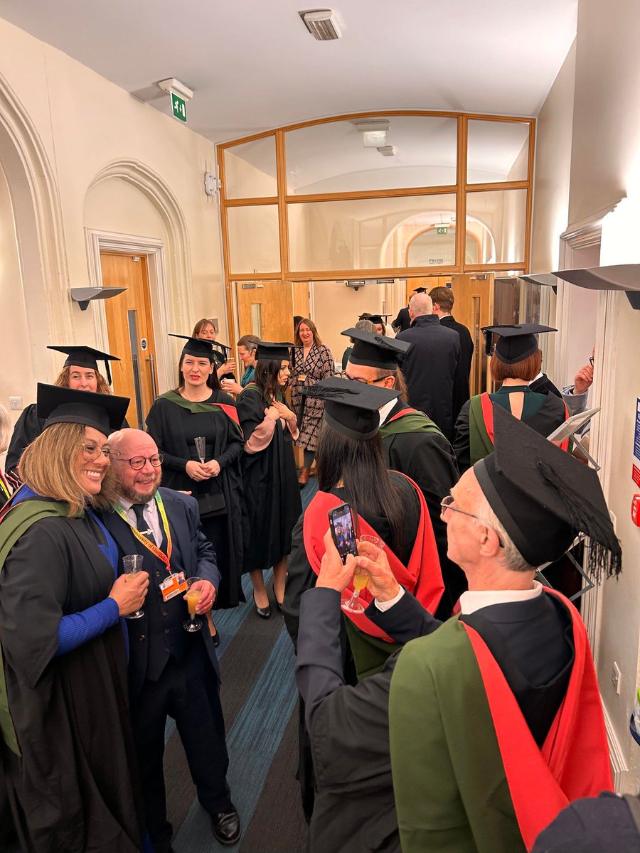 Graduation is in full swing here at the Department of Music 🎶🎓

Congratulations to all our students graduating today!