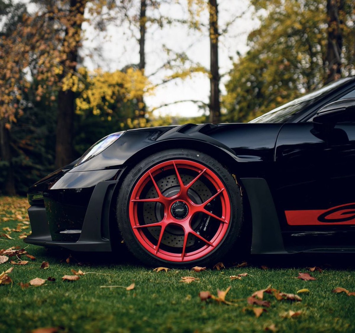 Black 992 GT3 RS