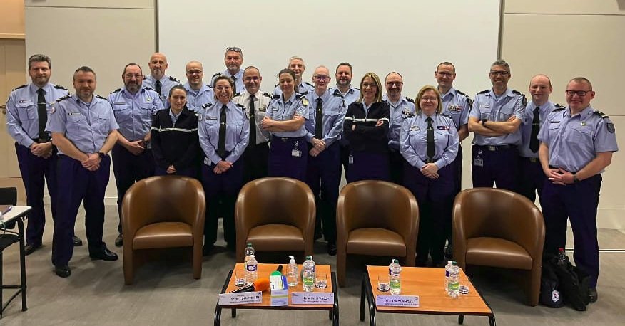 LeLouetteoff's tweet photo. A vous d'agir : 

Depuis 3 ans je suis en responsabilité au Groupe de Liaison du CFMG (Conseil de la Fonction Militaire de la Gendarmerie). 
Un an comme adjoint et 2 ans comme secrétaire du GL...

https://t.co/WEOrzqcIMC https://t.co/dONbTd9oKF
