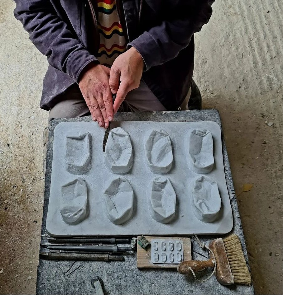 PSSAtweets's tweet photo. What's NEW for 2024? 👀💣

WE are EXCITED to announce OUR Webinars for 2024 inc Erecting Public Sculpture and Direct Carving #detailscomingsoon #SpringWebinars #watchthisspace https://t.co/UJh3MXGGye