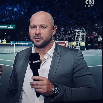 JulienVarlet1's tweet photo. #NouvellePhotoDeProfil https://t.co/N2pgxNAzau