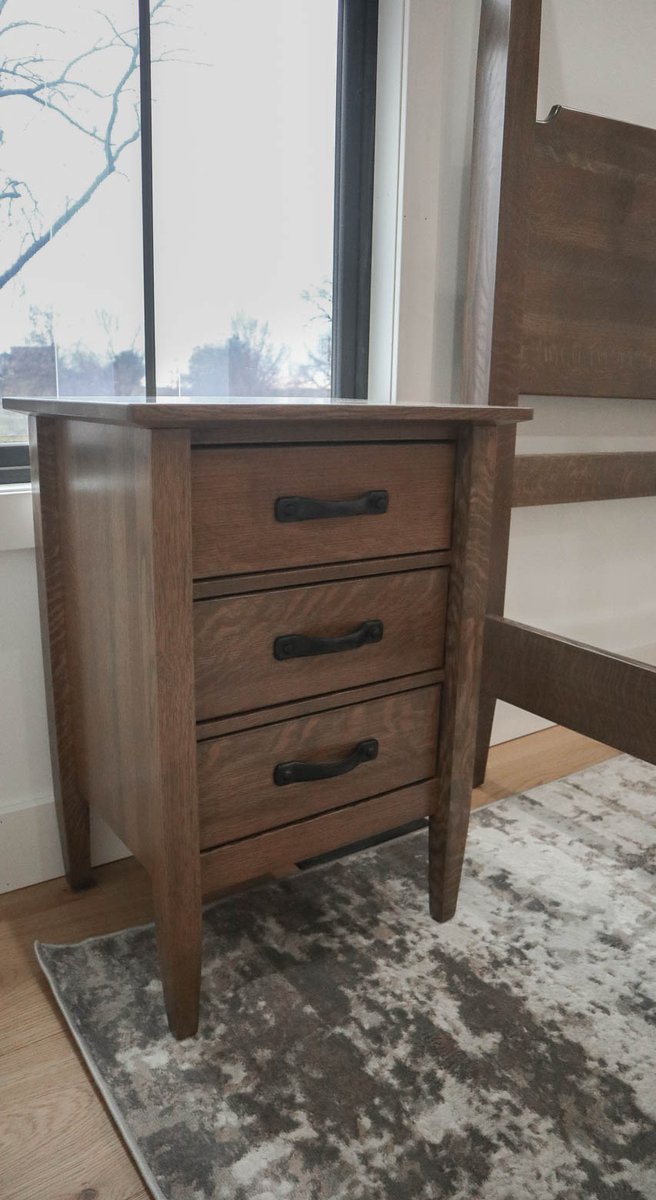 HandmadeTables's tweet image. A dining and bedroom set were added to this new build.

#bedroomset #canopybed #tableset #qswo #hickory