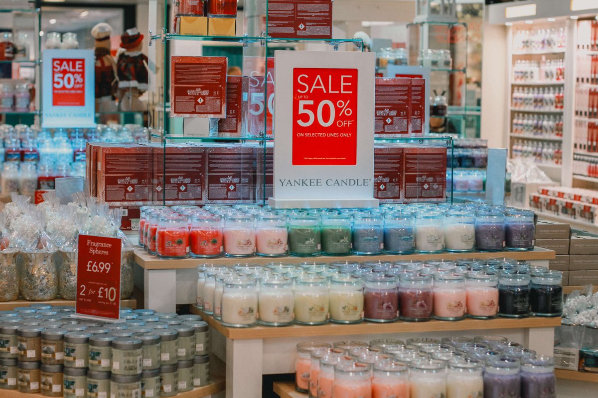 bonaccordcentre's tweet photo. Beat the January Blues at Bon Accord 🥶🥶🥶

Do not miss the chance to get some fabulous scented candles, Yankee Candle has an up to 50% promotion going until the end of January. https://t.co/LZ9E4CBFGO