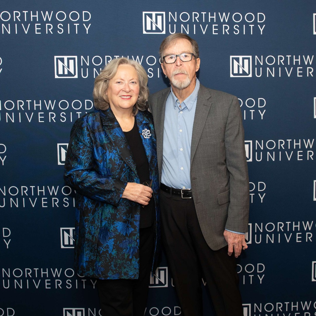 NorthwoodU's tweet photo. In honor of a Midland coach who impacted players near and far, the Charles J. Strosacker Foundation has awarded Northwood University $500,000 to fund the David J. Arnold Football Endowment. 

Read more: https://t.co/mZbcvjz5ju https://t.co/vXQB4J1kXS