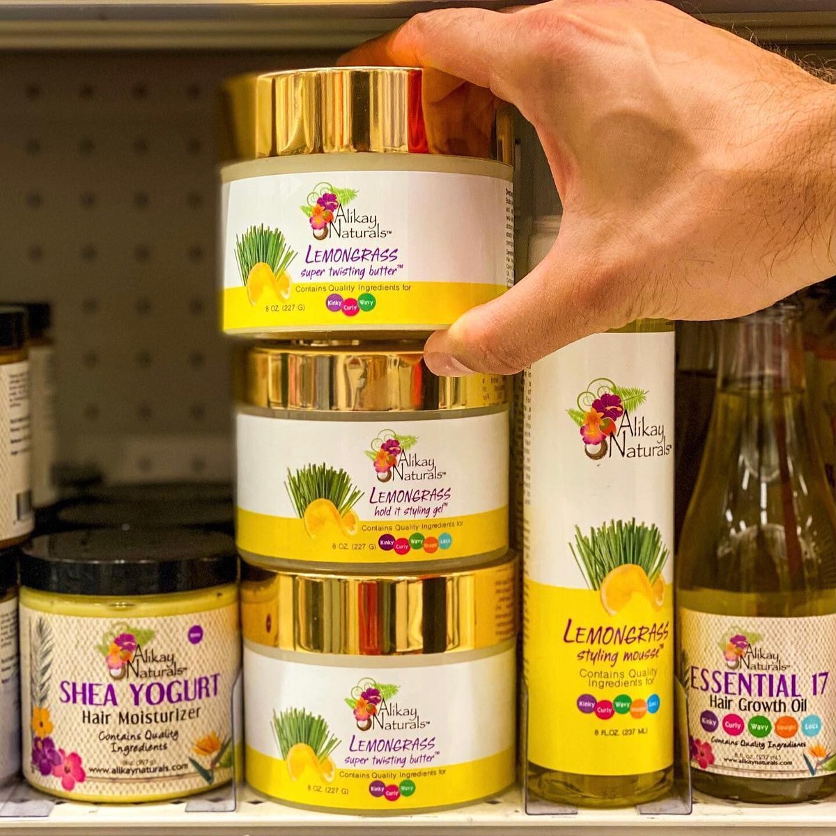 STORE RUNS.. but don't forget to add your favorite #AlikayNaturals items in your shopping cart. You can find us in
your local @target, @walmart, <a href="/riteaid/">Rite Aid</a> @heb, @walgreens &amp; more. Click the link in our bio to find your nearest retail store with Alikay products on their shelves.